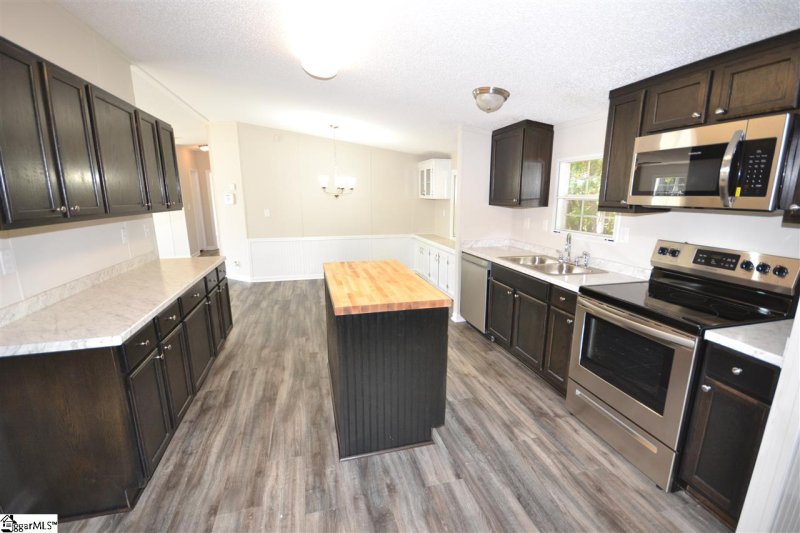 Property image 4 at 313 Walnut Crest Court, Fountain Inn, SC 29644