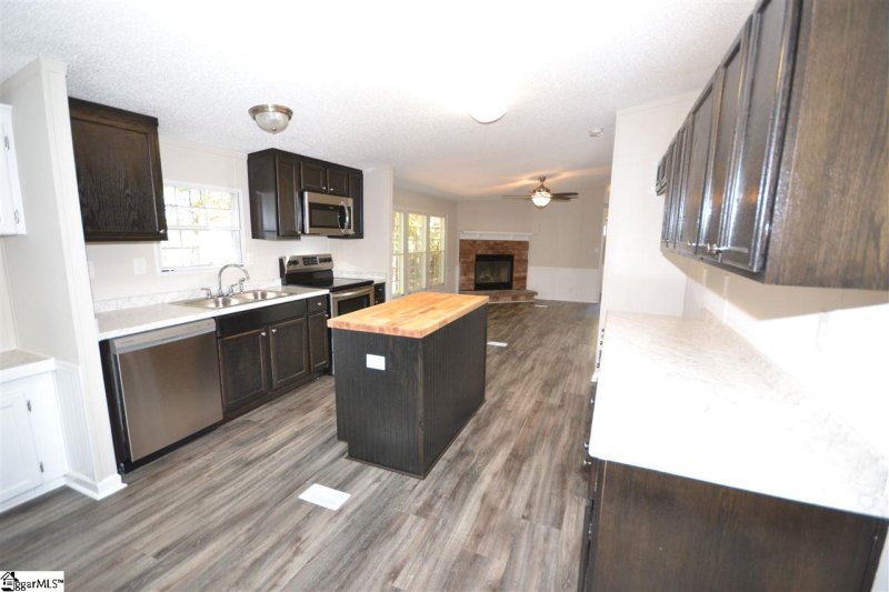 Property image 5 at 313 Walnut Crest Court, Fountain Inn, SC 29644