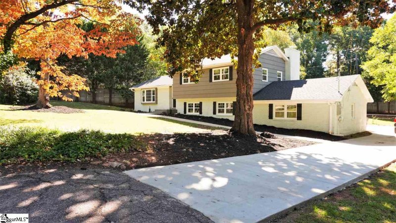 Property image 3 at 510 Spring Forest Road, Greenville, SC 29615
