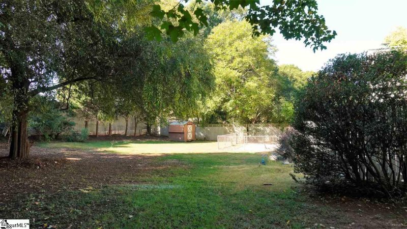 Property image 4 at 510 Spring Forest Road, Greenville, SC 29615