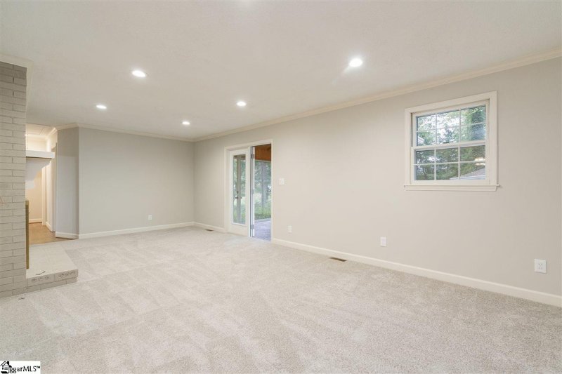 Property image 4 at 120 Carlton Drive, Mauldin, SC 29662