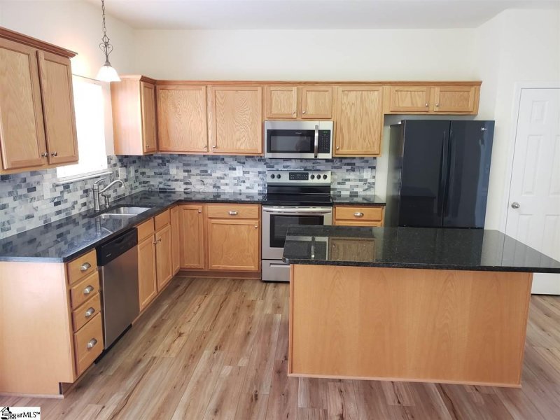 Property image 3 at 100 Cambria Court, Mauldin, SC 29662