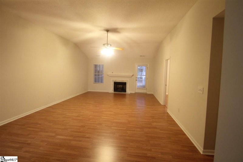 Property image 2 at 204 Weston Valley Drive, Moore, SC 29369