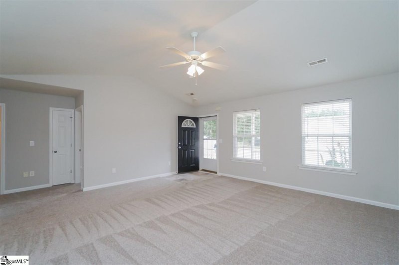 Property image 3 at 6 Landing Lane, Simpsonville, SC 29681