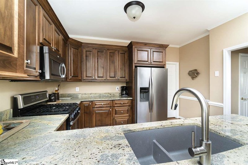 Property image 4 at 206 Chariot Lane, Simpsonville, SC 29681