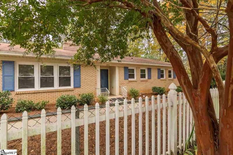 Property image 2 at 2700 Edwards Road, Taylors, SC 29687