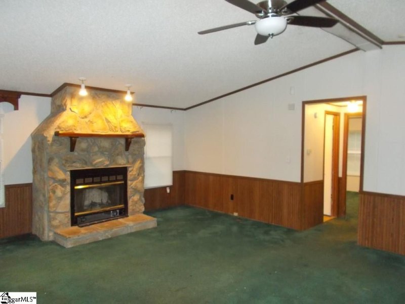 Property image 2 at 6 Long Acre Lane, Simpsonville, SC 29680