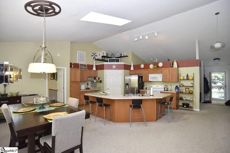 Property image 2 at 109 Prairie Knoll Court, Greer, SC 29651