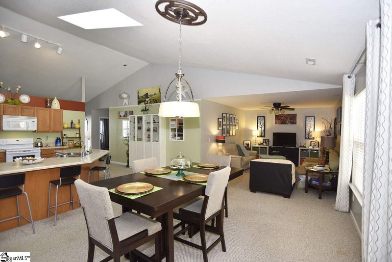 Property image 3 at 109 Prairie Knoll Court, Greer, SC 29651