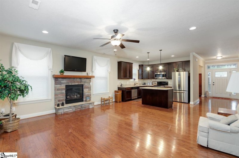 Property image 3 at 34 Dolerite Drive, Taylors, SC 29687