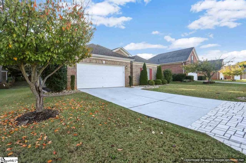 Property image 3 at 816 Palomino Court, Simpsonville, SC 29681
