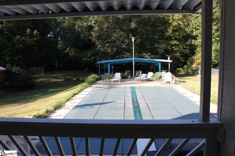 Property image 3 at 208 S Wingate Road, Greenville, SC 29605