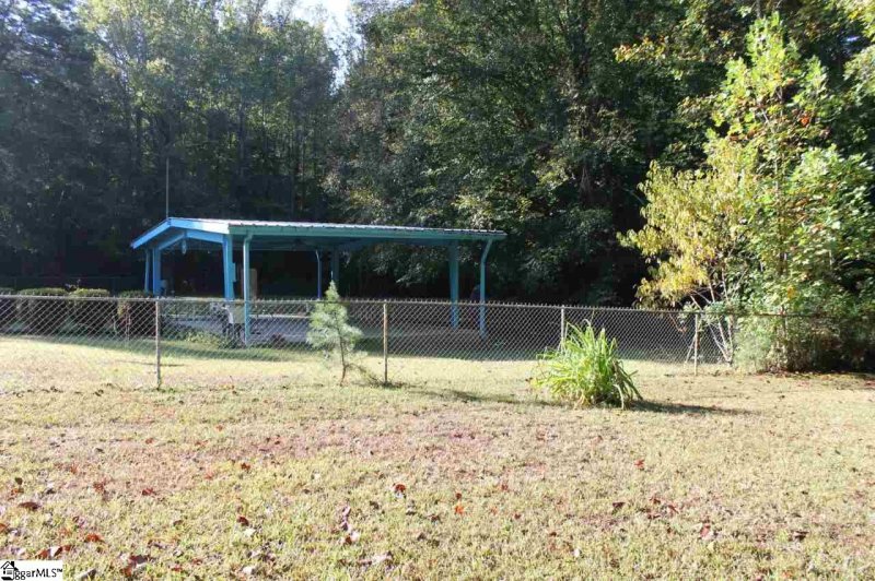 Property image 4 at 208 S Wingate Road, Greenville, SC 29605