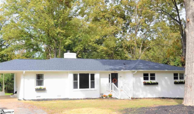 Property image 2 at 117 Bessie Avenue, Greer, SC 29651