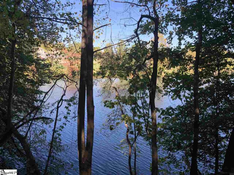 Property image 2 at 120 Vista Drive, Moore, SC 29369