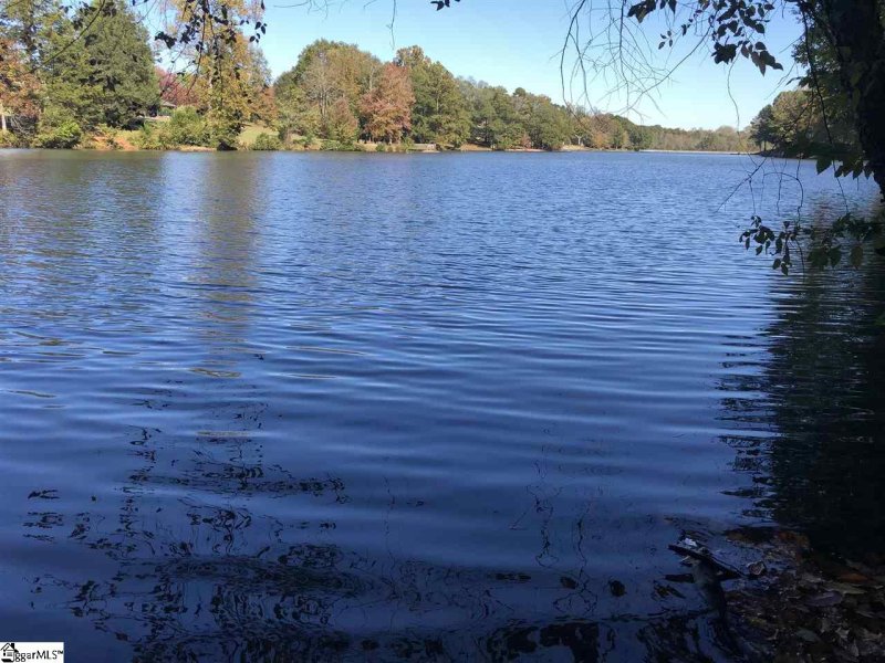 Property image 3 at 120 Vista Drive, Moore, SC 29369