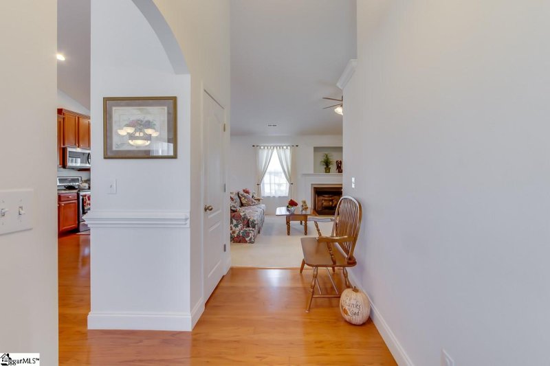 Property image 4 at 11 Gratiot Lane, Greer, SC 29651