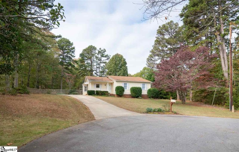 Property image 2 at 412 McCue Street, Easley, SC 29642