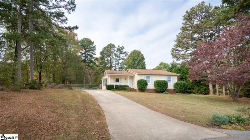 Property image 3 at 412 McCue Street, Easley, SC 29642