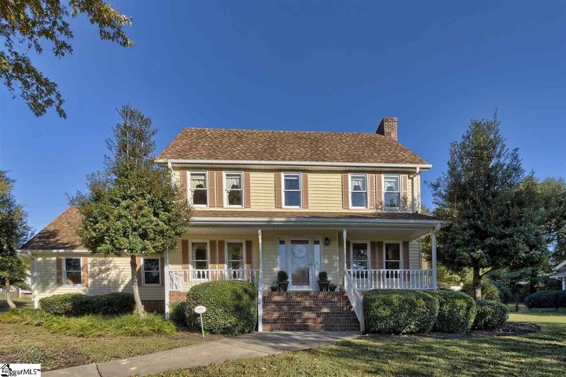 102 Huntington Court