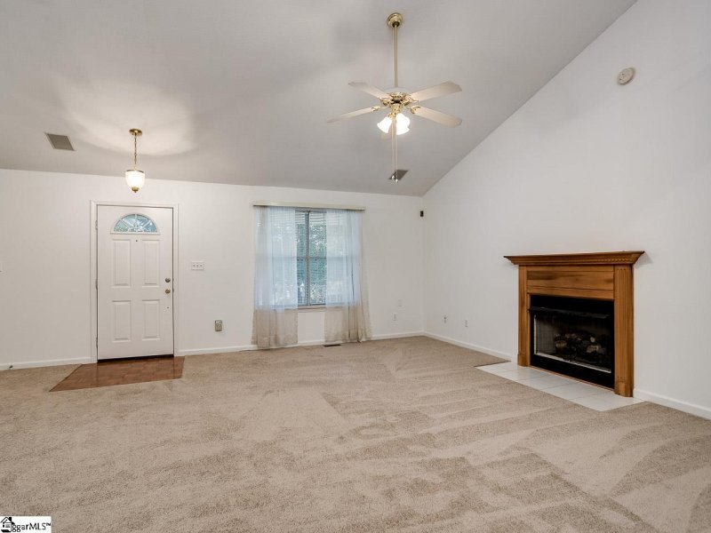 Property image 3 at 110 Lillians Lane, Greer, SC 29651