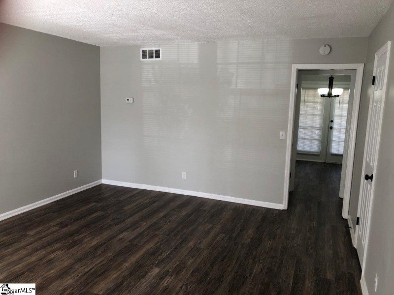 Property image 3 at 158 Shady Tree Drive, Taylors, SC 29687