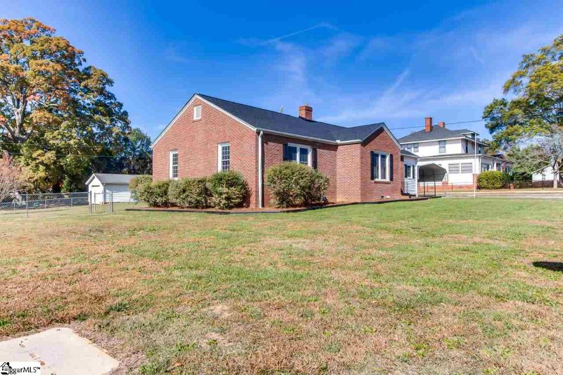 Property image 2 at 202 Duke Street, Greer, SC 29650