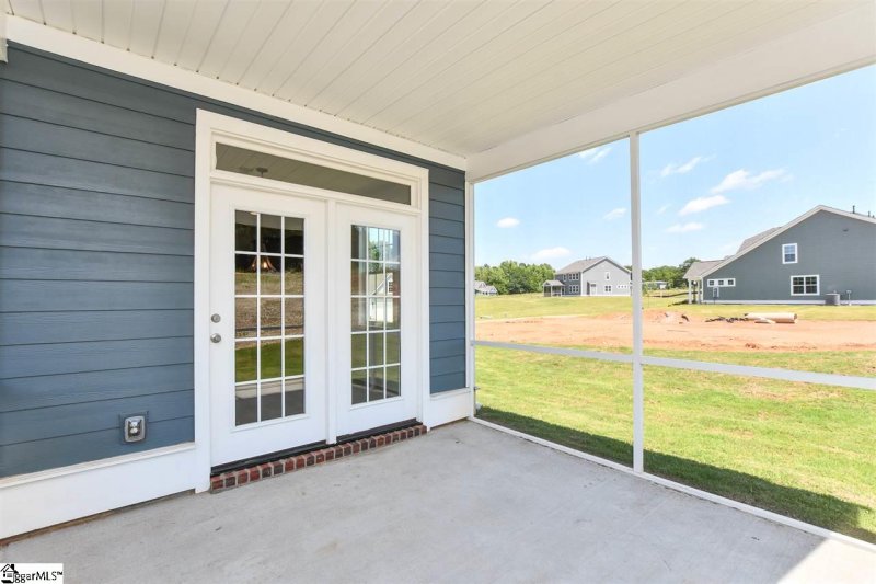 Property image 3 at 823 Orchard Valley Lane, Boiling Springs, SC 29316