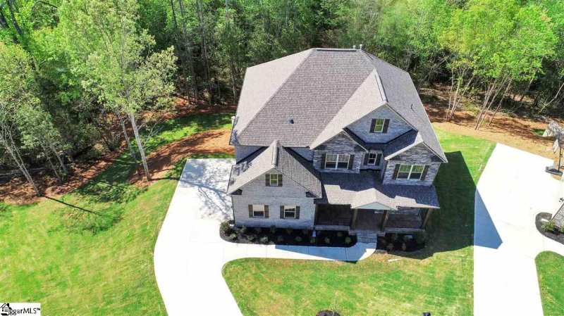 Property image 4 at 605 Rutland Court, Greer, SC 29651