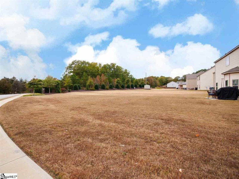 Property image 4 at 301 Bellona Lane, Simpsonville, SC 29681