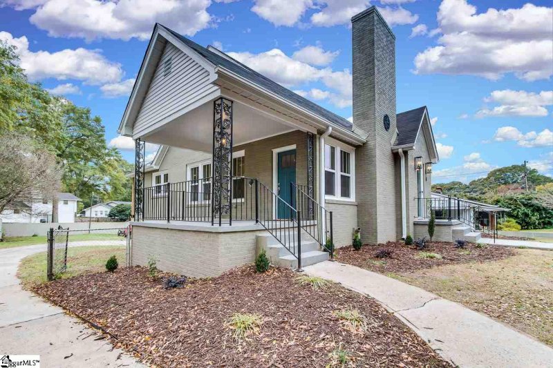Property image 4 at 6 Wiuka Avenue, Greenville, SC 29607
