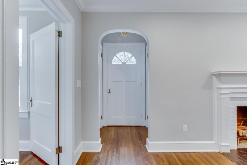 Property image 5 at 6 Wiuka Avenue, Greenville, SC 29607