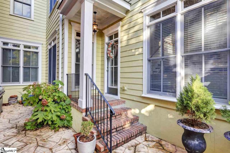 Property image 4 at 18 Rivoli Lane, Greenville, SC 29615
