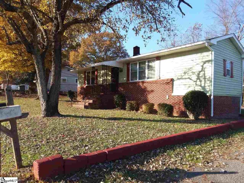 Property image 4 at 1024 N Franklin Road, Greenville, SC 29617