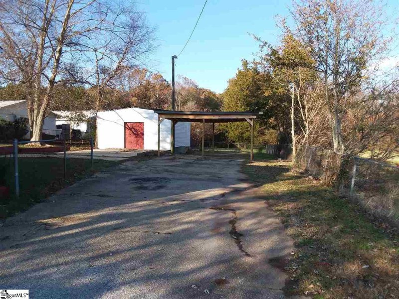Property image 5 at 1024 N Franklin Road, Greenville, SC 29617