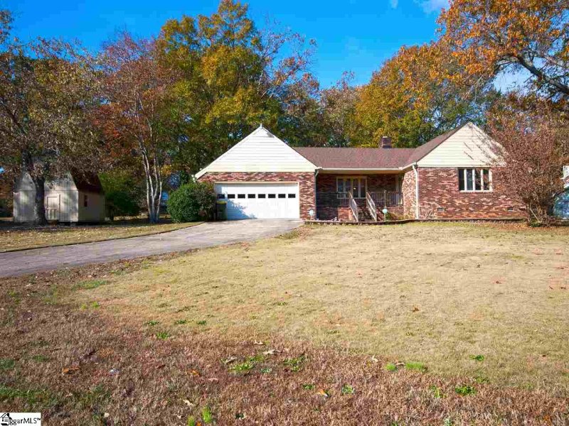 Property image 2 at 113 Chelmsford Drive, Easley, SC 29642