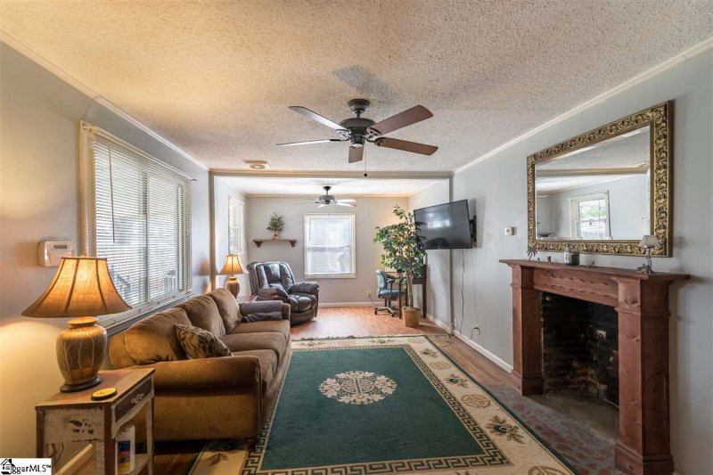 Property image 5 at 122 S Estate Drive, Greenville, SC 29605