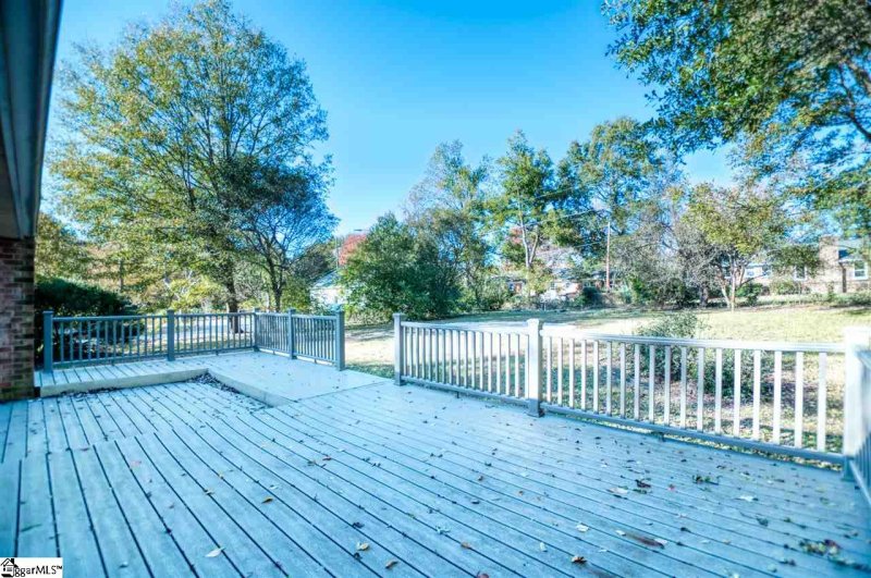 Property image 4 at 405 Holly Lane, Mauldin, SC 29662