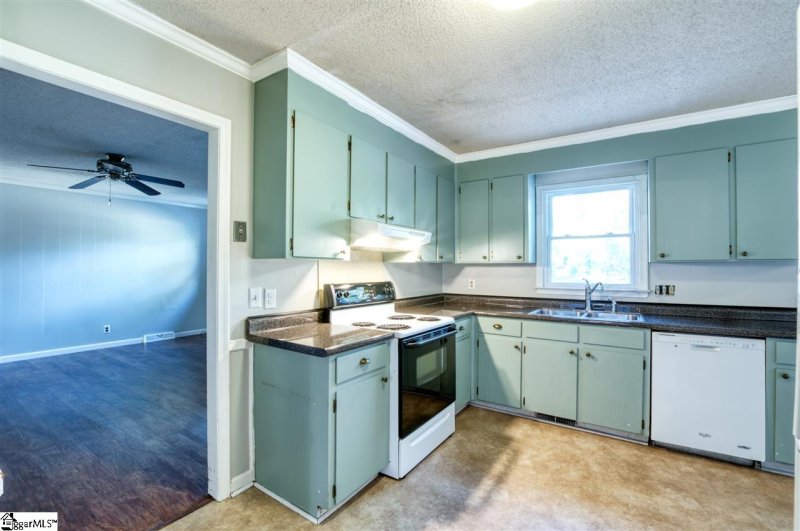 Property image 5 at 405 Holly Lane, Mauldin, SC 29662