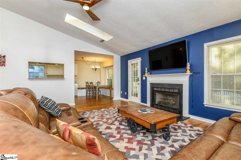 Property image 2 at 120 Boxelder Lane, Simpsonville, SC 29680