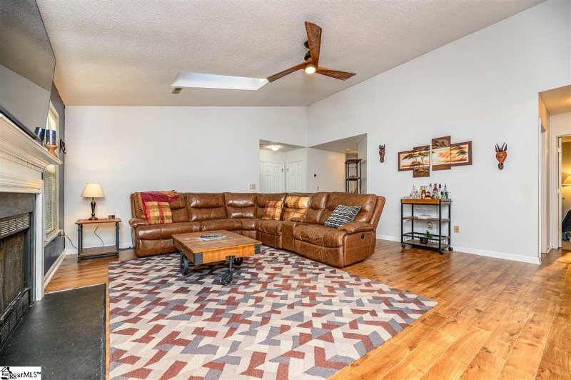 Property image 3 at 120 Boxelder Lane, Simpsonville, SC 29680