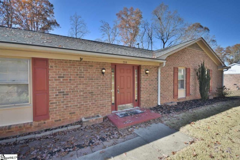 Property image 4 at 314 Longview Terrace, Easley, SC 29642