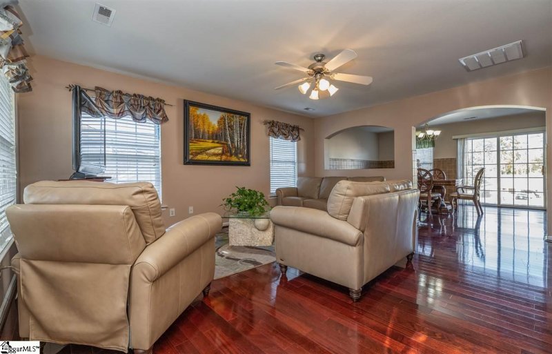 Property image 4 at 17 Jessica Way, Greer, SC 29651