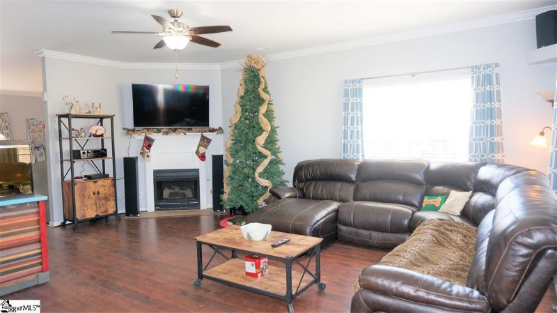 Property image 2 at 122 Golden Springs Lane, Liberty, SC 29657