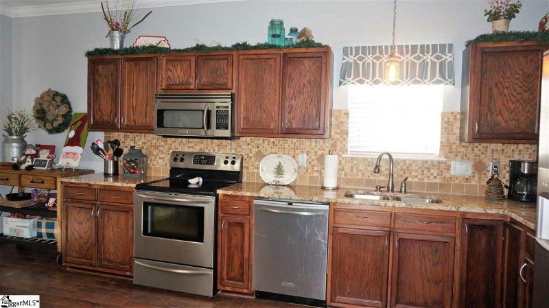 Property image 5 at 122 Golden Springs Lane, Liberty, SC 29657