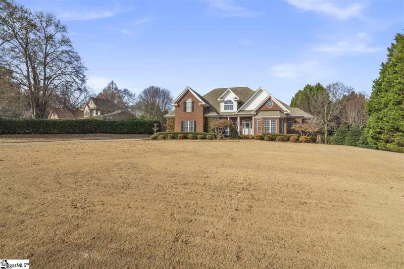 Property image 2 at 330 Clevedale Court, Spartanburg, SC 29301