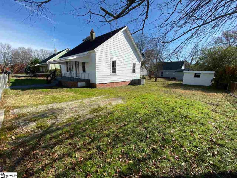 Property image 2 at 103 5th Street, Fountain Inn, SC 29644