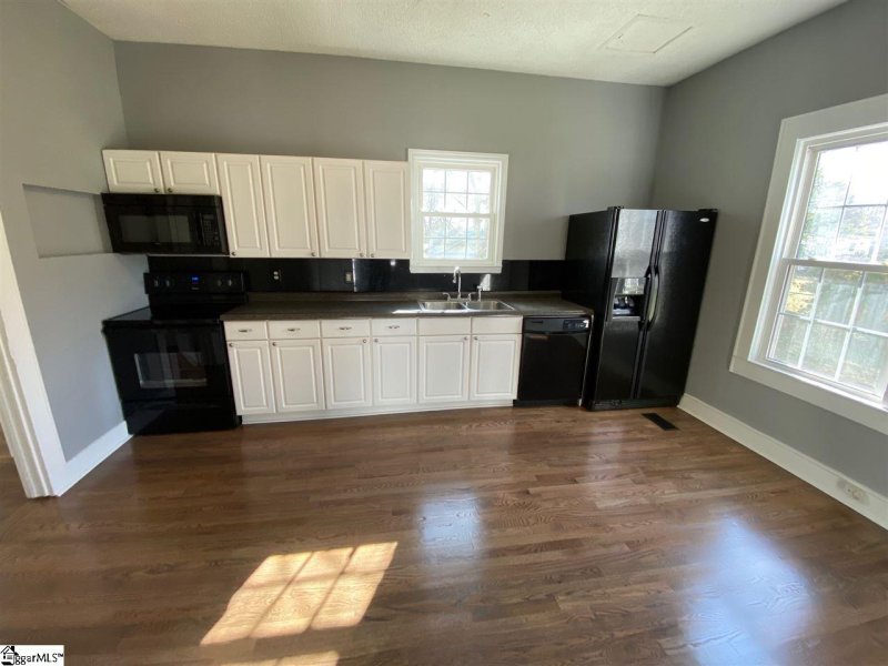 Property image 5 at 103 5th Street, Fountain Inn, SC 29644