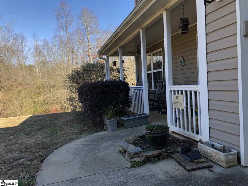 Property image 3 at 120 Andon Lane, Greer, SC 29651-5077