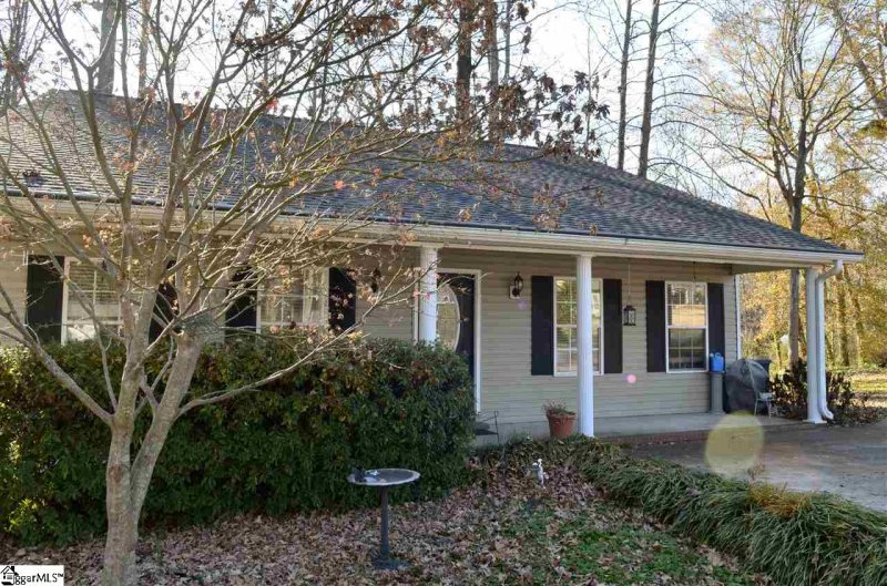 Property image 3 at 304 Tollgate Road, Simpsonville, SC 29681